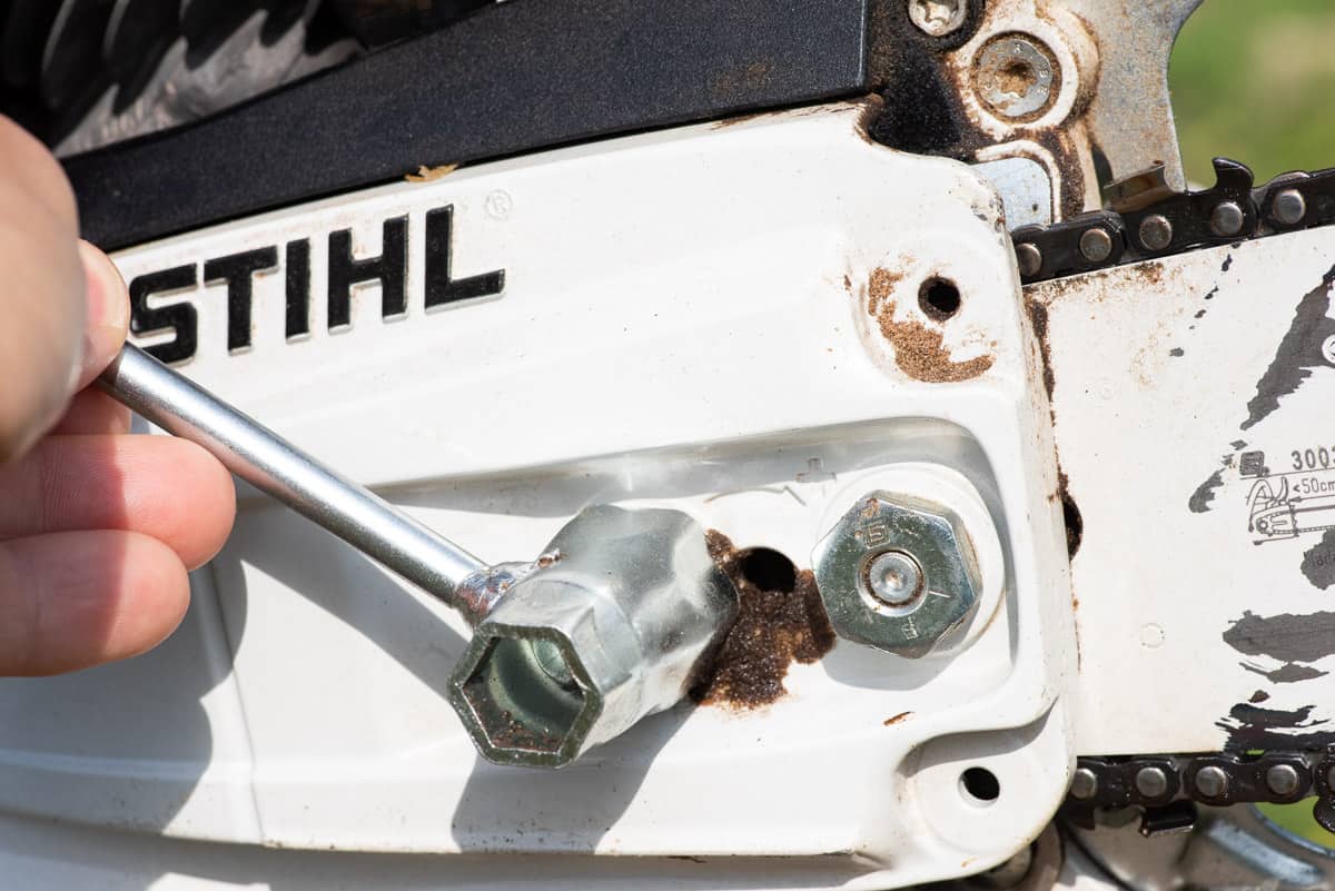 How to Tighten a Chainsaw Chain Together Time Family