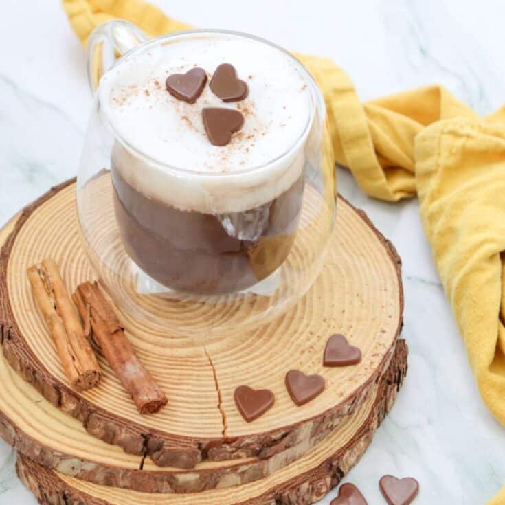 a mug of pumpkin pie spice hot chocoalte