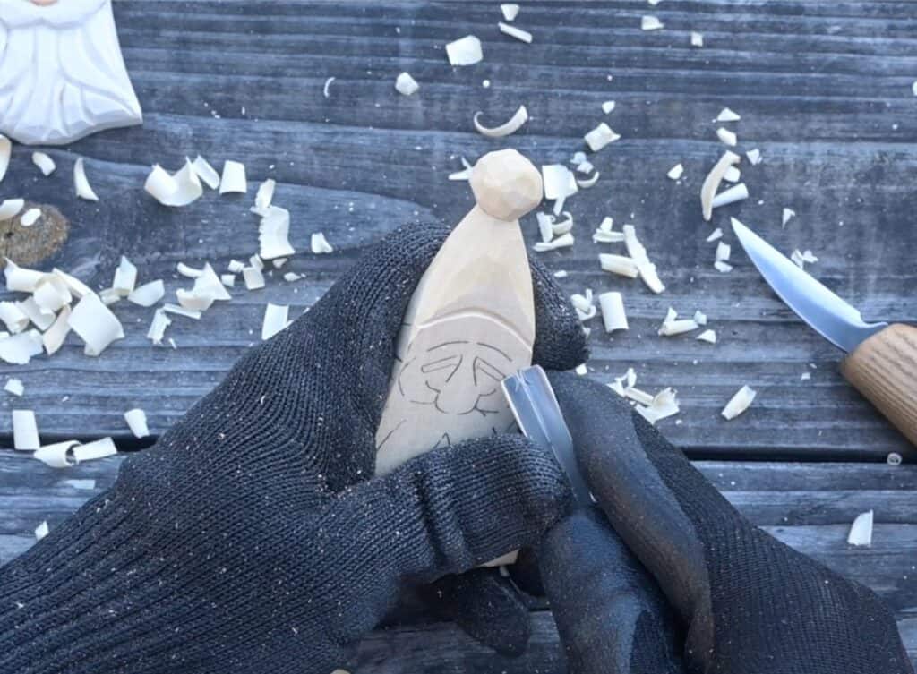carving the hat brim for a wodo santa